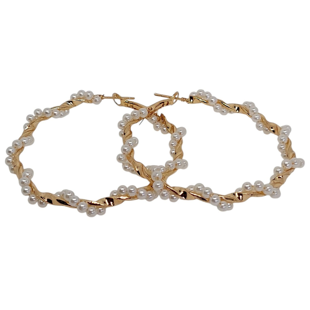 Argollas con perlitas alrededor