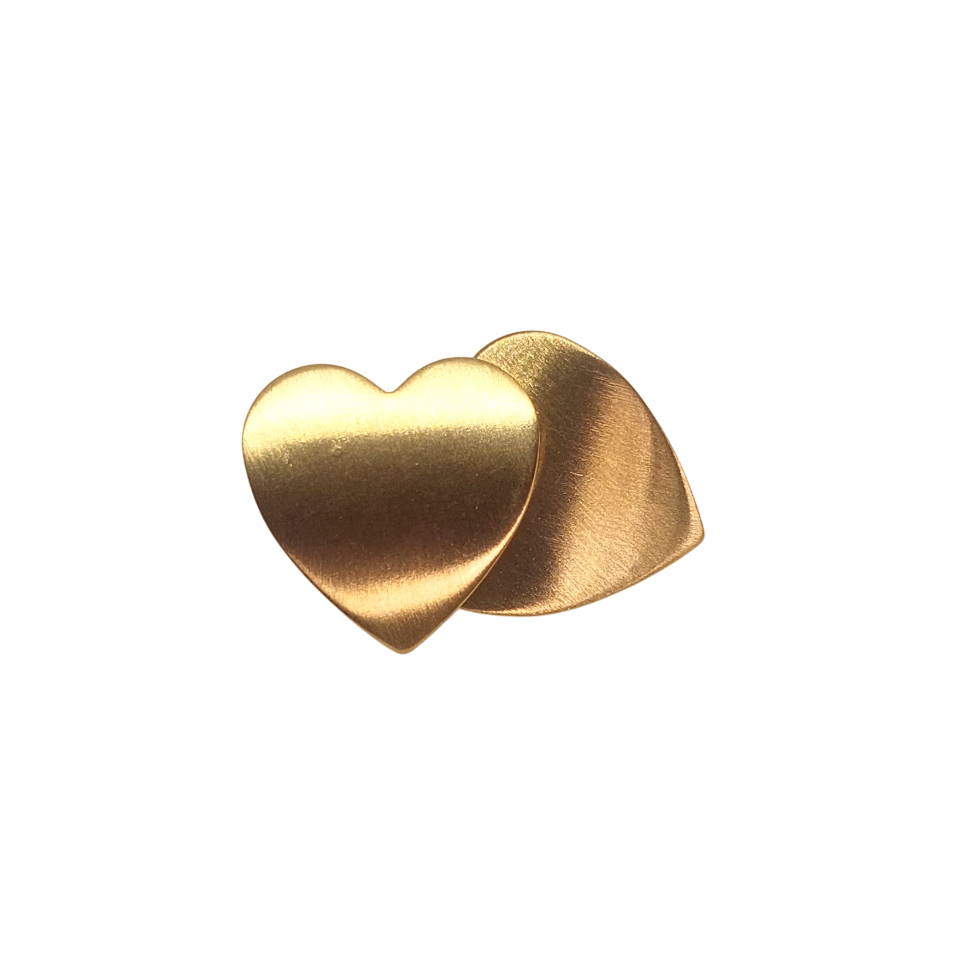 Pegados en forma de corazones pavonados