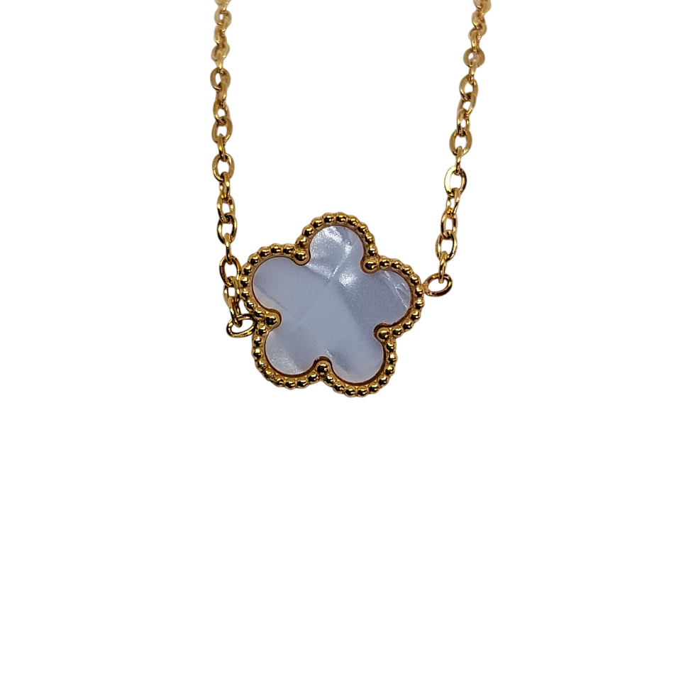 Collar de flores con nacar