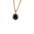 Collar de cuarzo verde con brillos al rededor