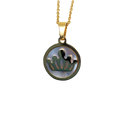 Collar con corona con nacar